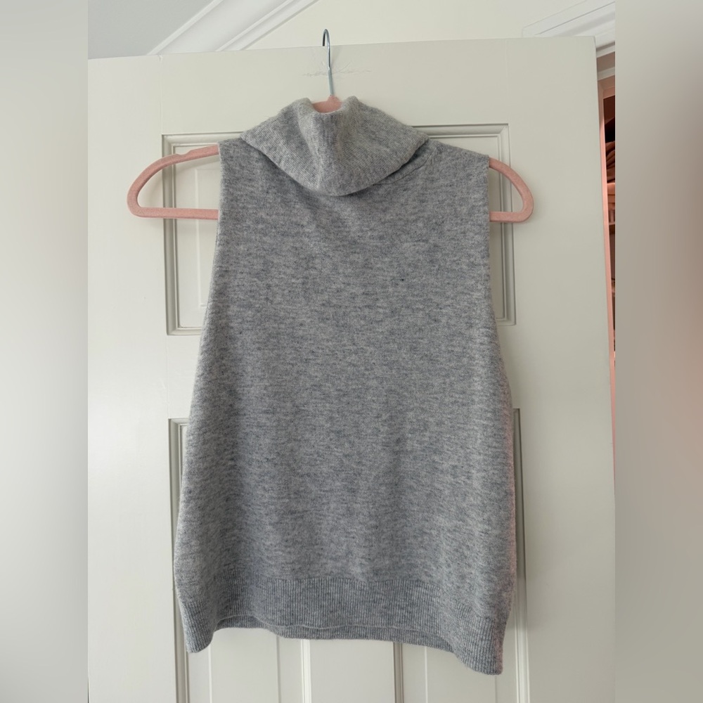 Aritzia Light Gray Sleeveless Turtleneck Sweater